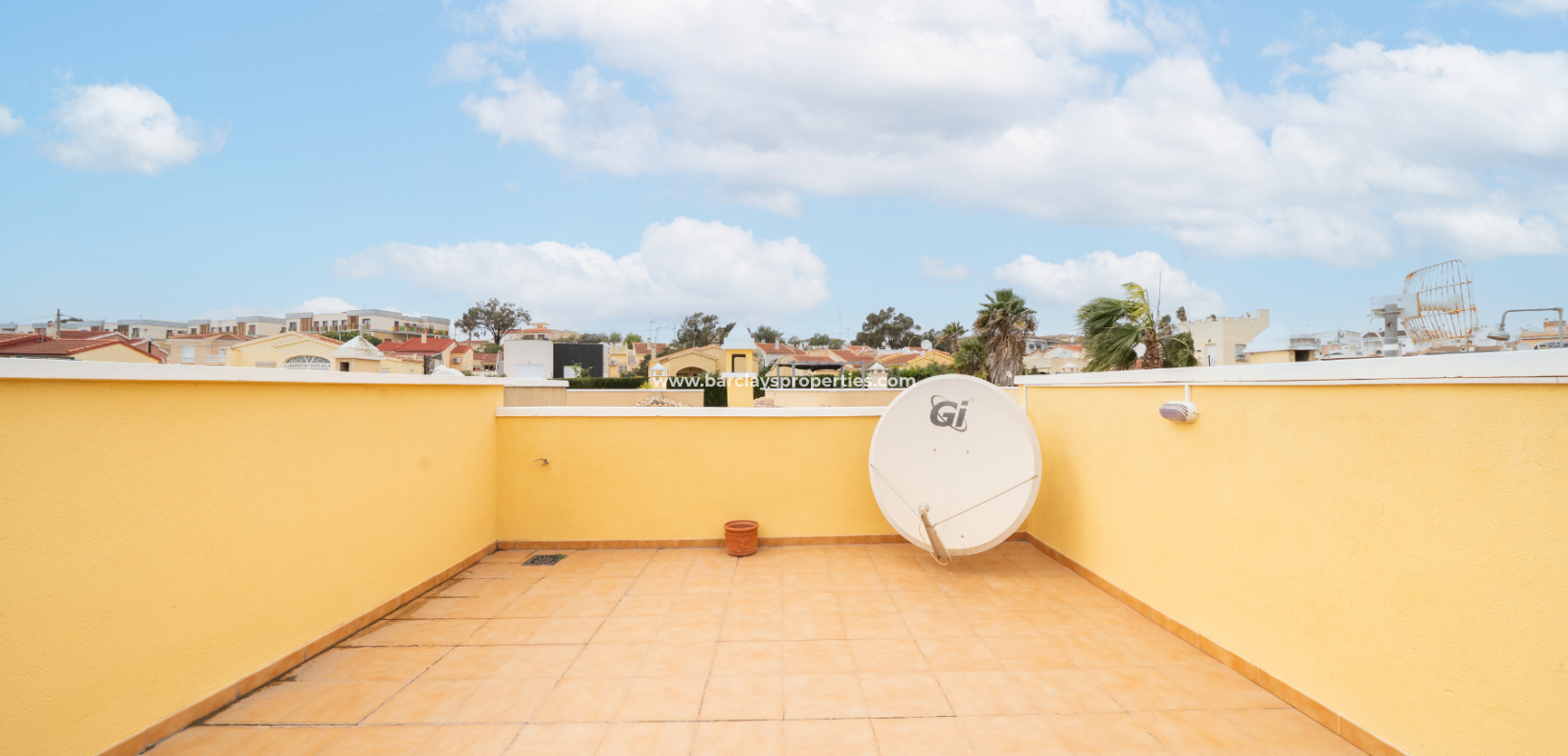 Resale - Reihenhaus - Urb. La Marina