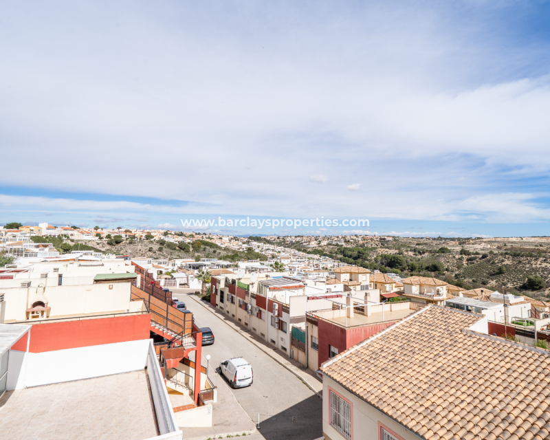 Resale - Reihenhaus - Urb. La Marina