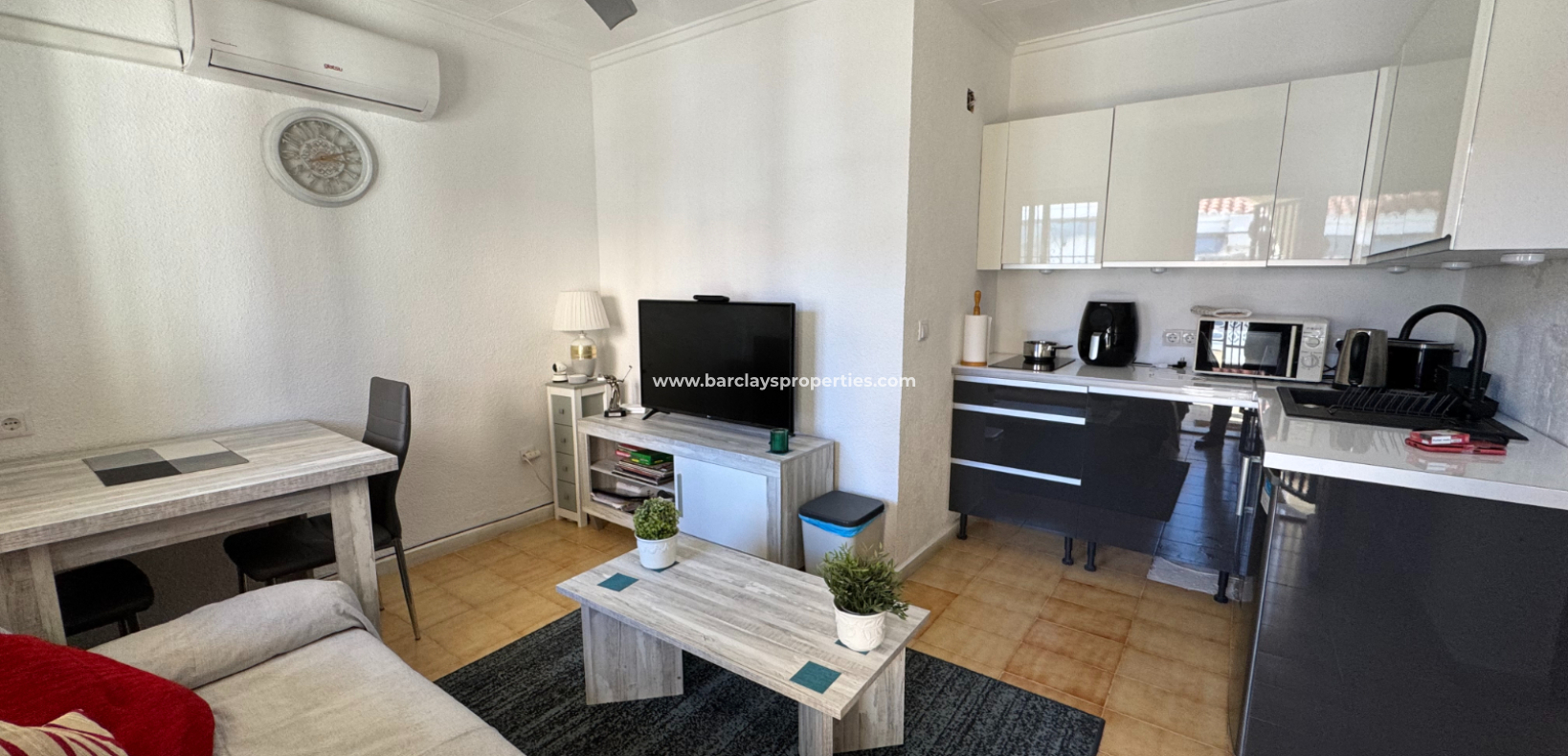 Resale - Reihenhaus - Urb. La Marina