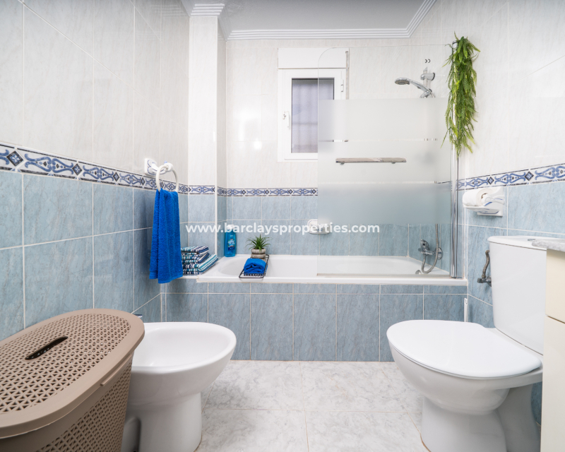 Resale - Reihenhaus - Urb. La Marina