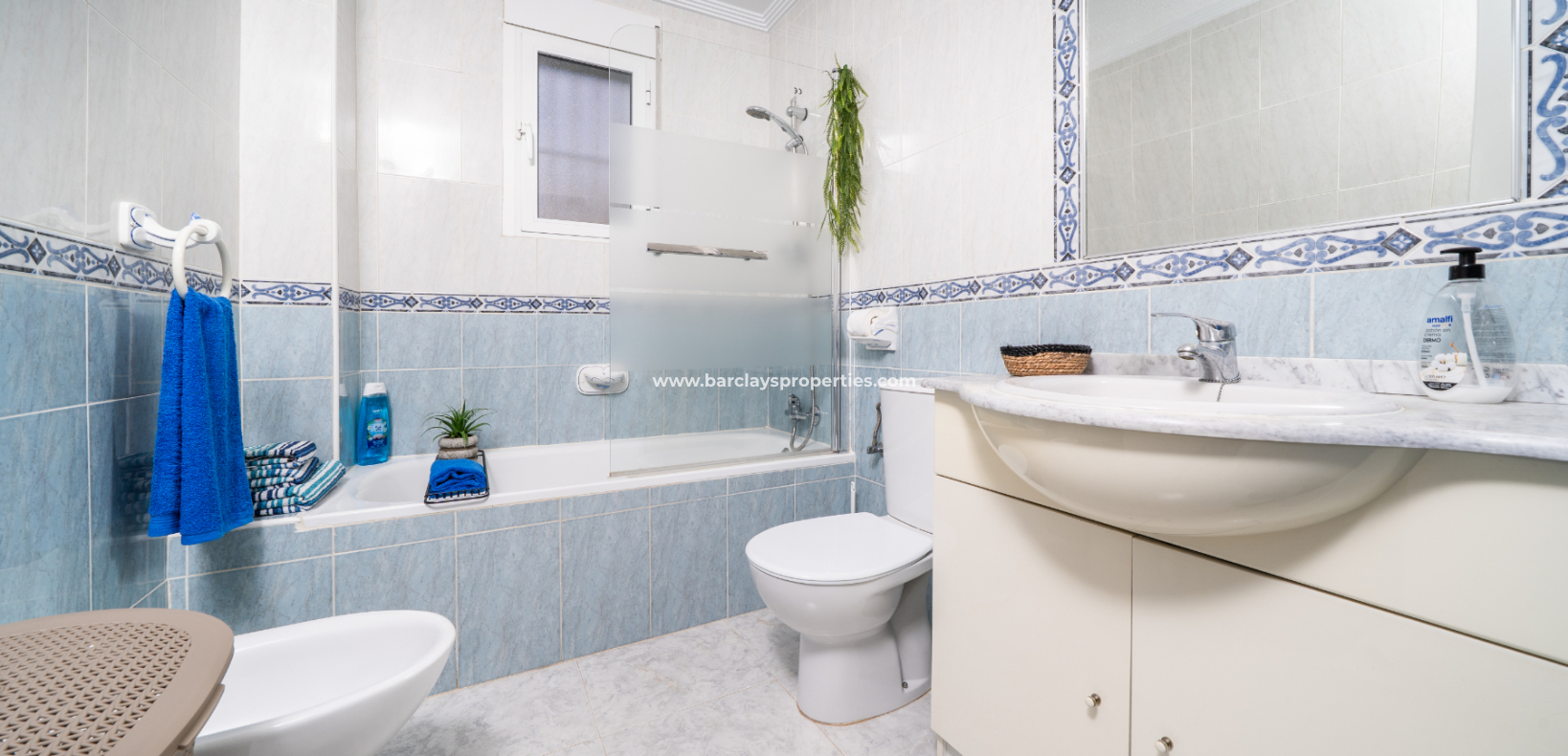 Resale - Reihenhaus - Urb. La Marina