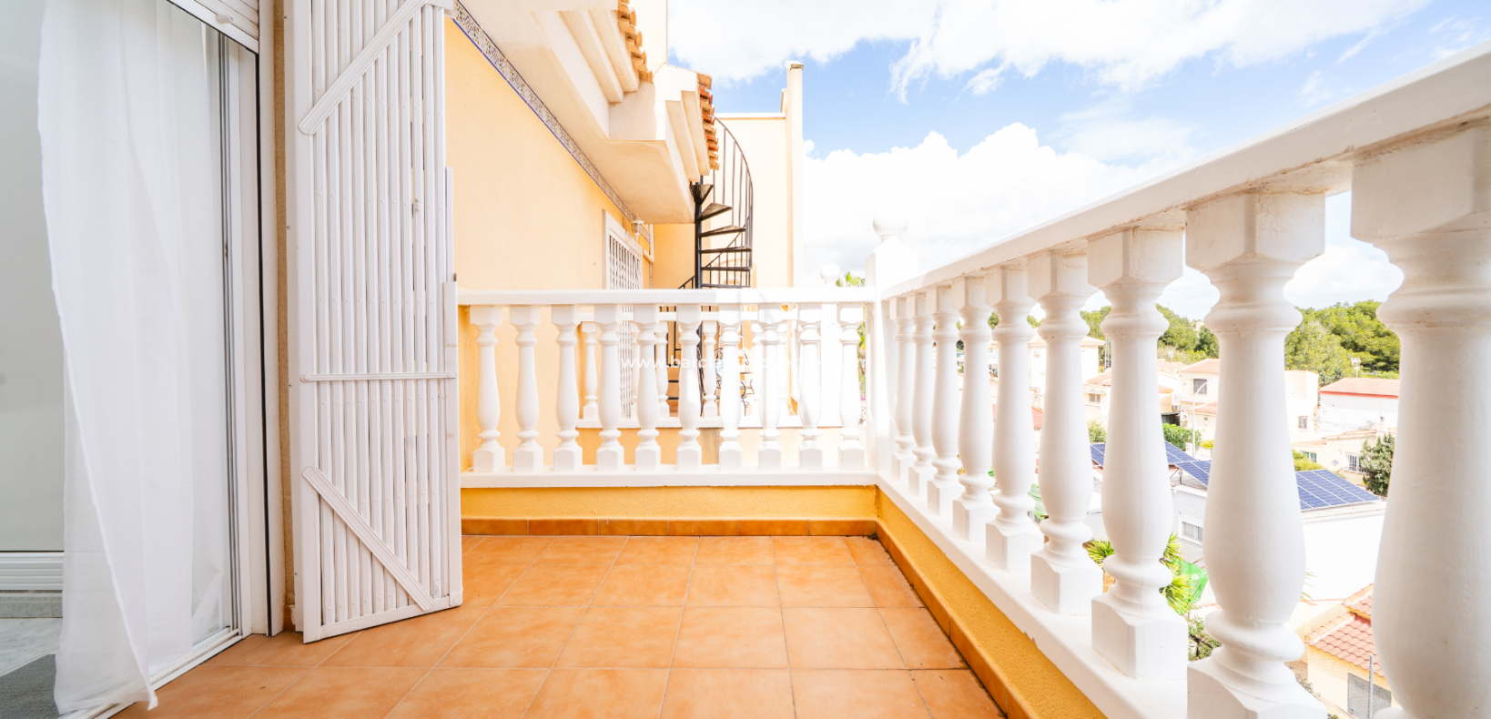 Resale - Reihenhaus - Urb. La Marina