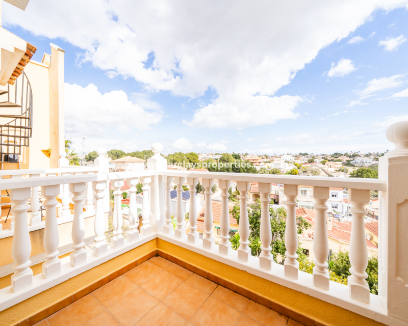 Resale - Reihenhaus - Urb. La Marina