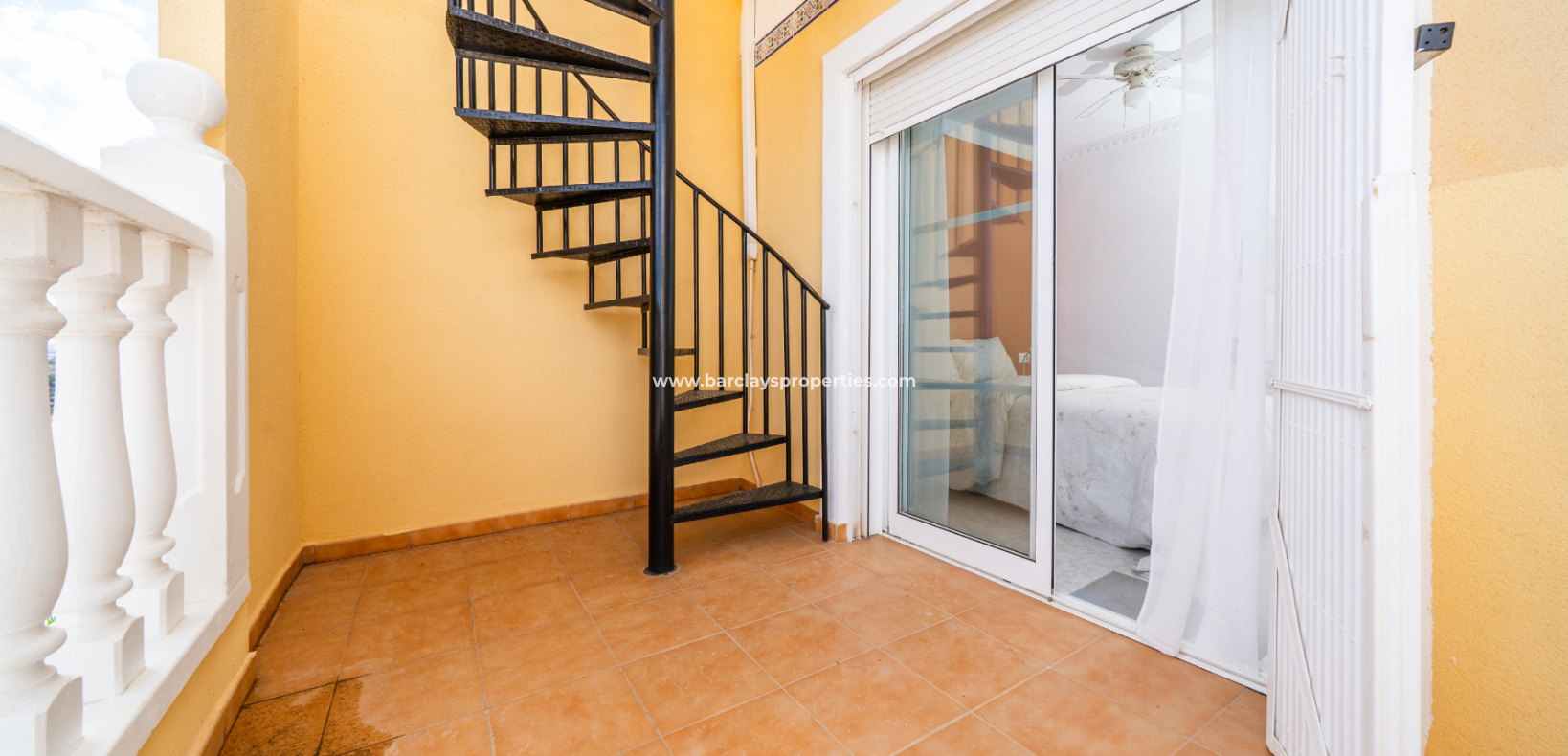 Resale - Reihenhaus - Urb. La Marina