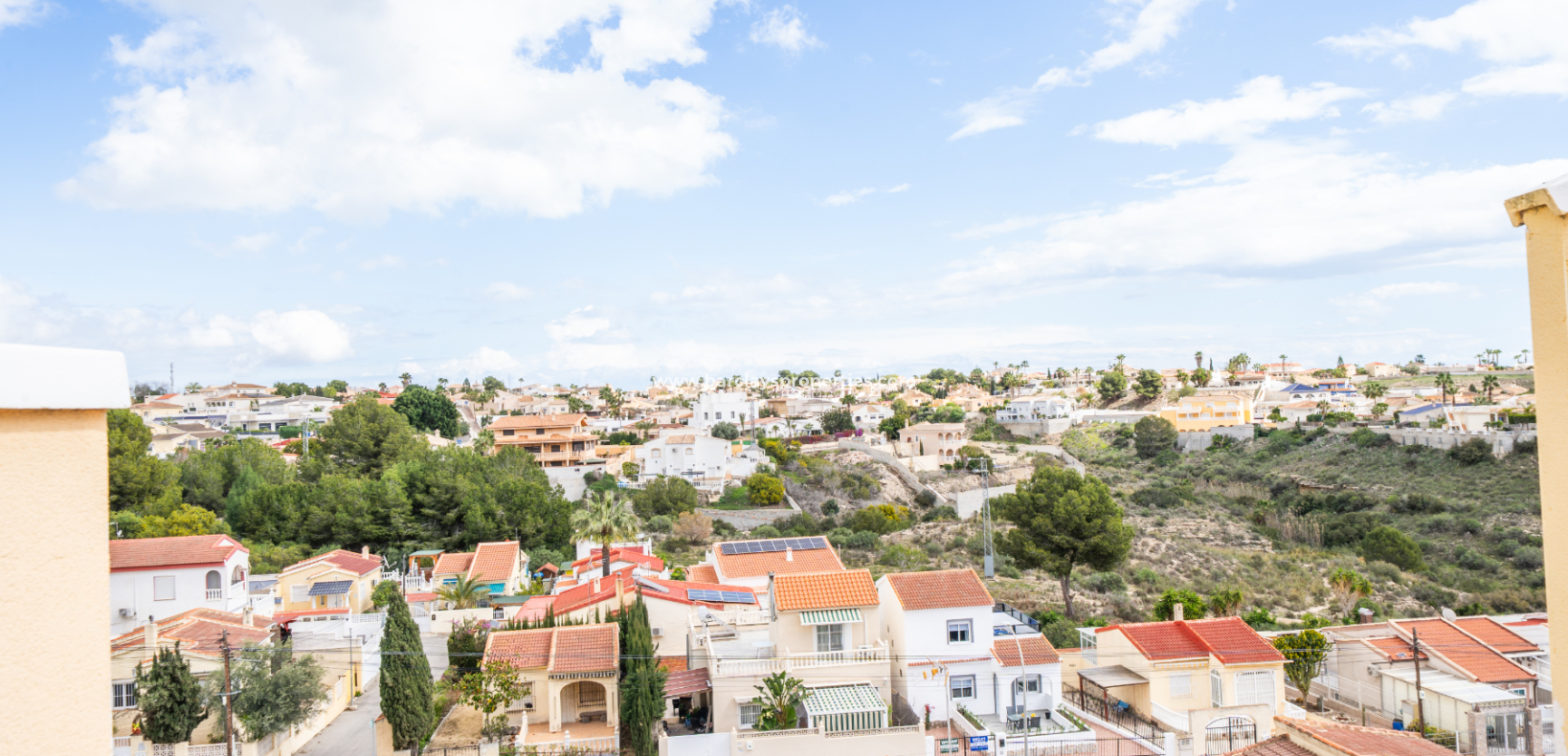 Resale - Reihenhaus - Urb. La Marina