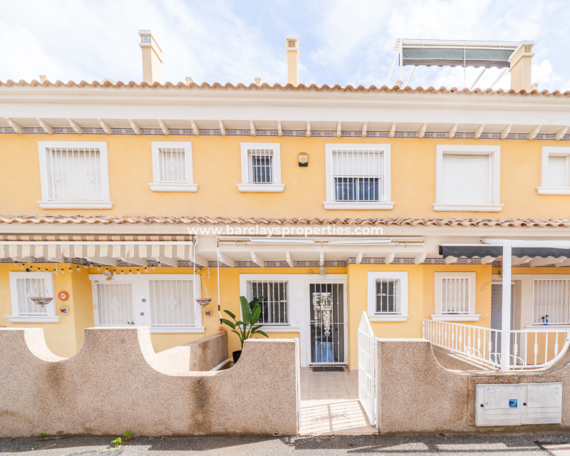 Resale - Reihenhaus - Urb. La Marina