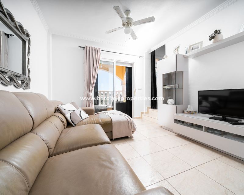 Resale - Reihenhaus - Urb. La Marina