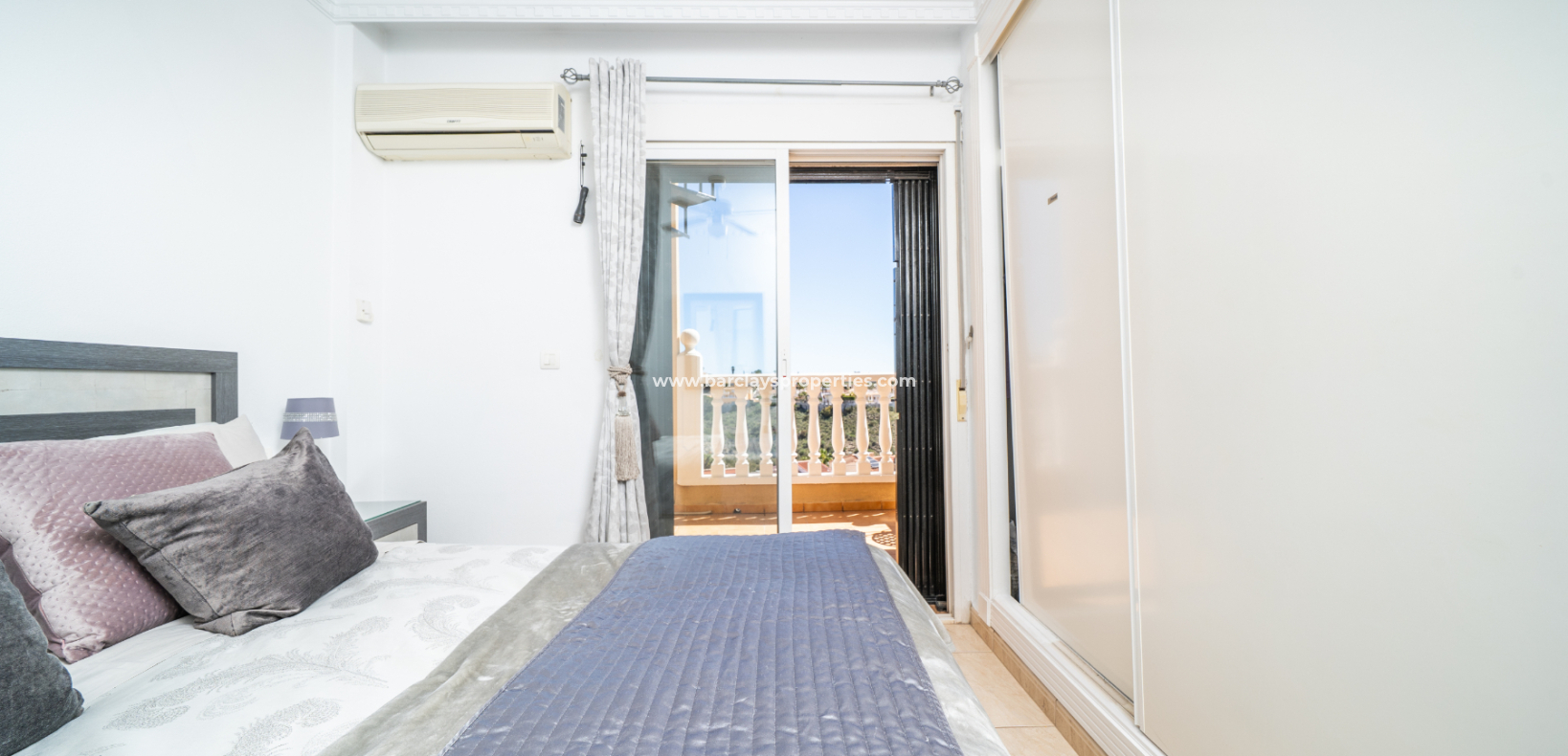 Resale - Reihenhaus - Urb. La Marina