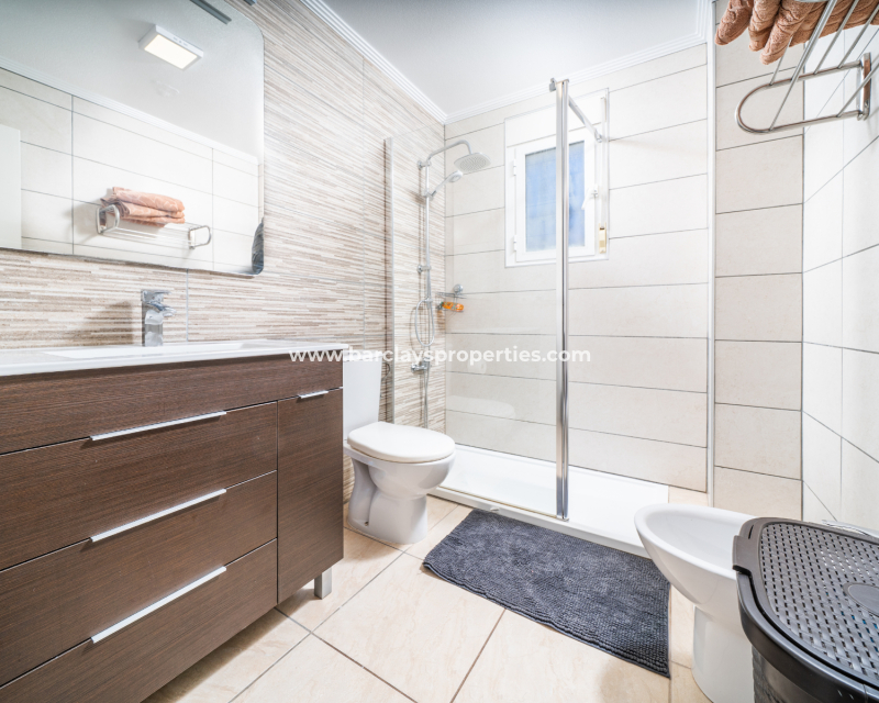 Resale - Reihenhaus - Urb. La Marina