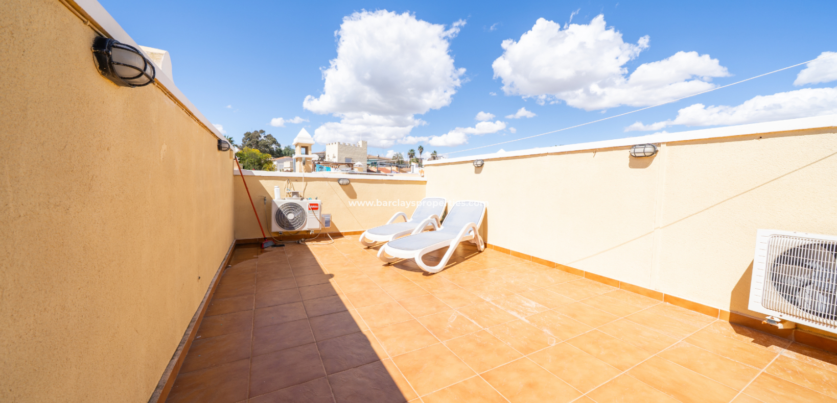 Resale - Reihenhaus - Urb. La Marina