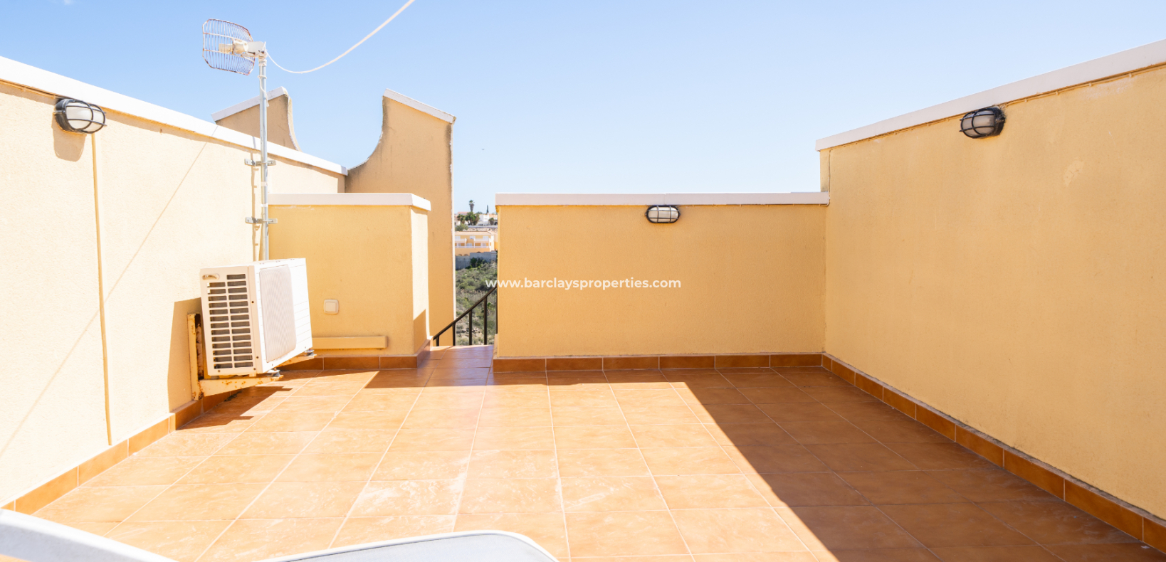 Resale - Reihenhaus - Urb. La Marina