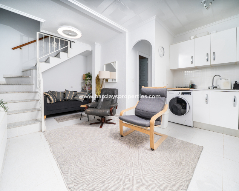 Resale - Reihenhaus - Urb. La Marina