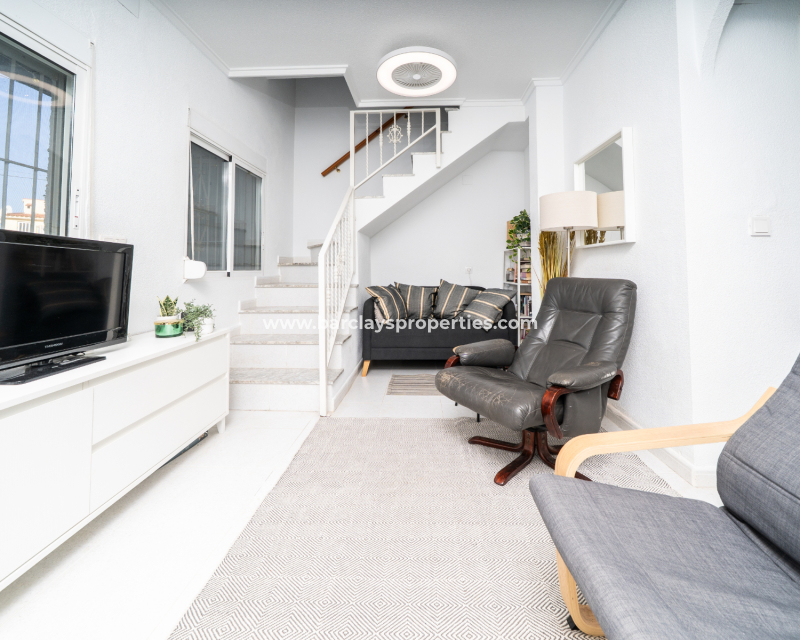 Resale - Reihenhaus - Urb. La Marina