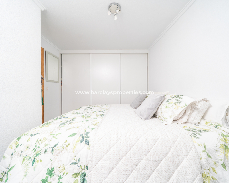 Resale - Reihenhaus - Urb. La Marina