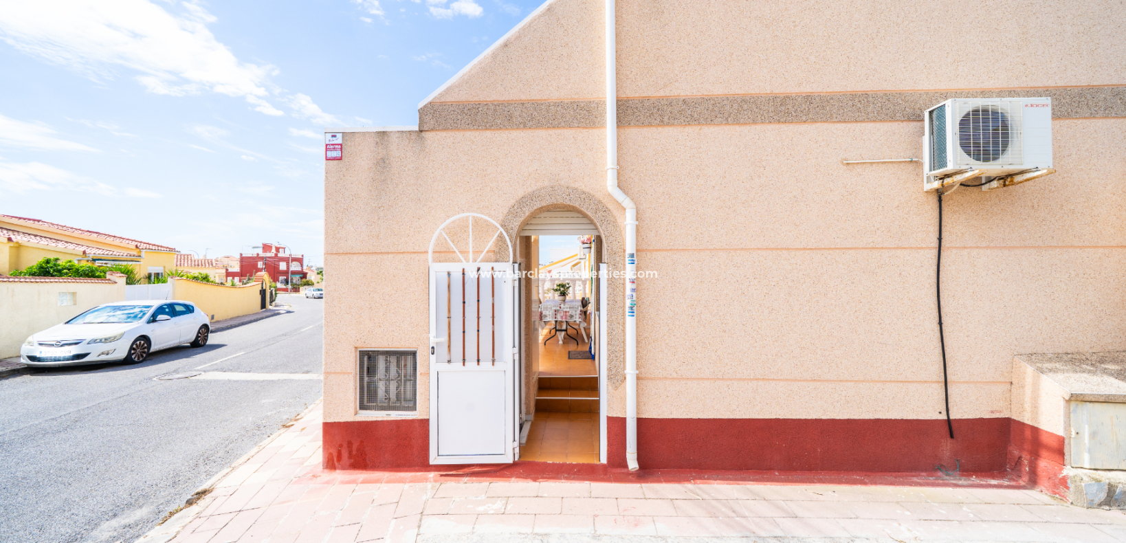 Resale - Reihenhaus - Urb. La Marina