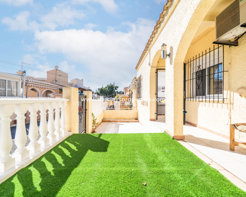 Resale - Reihenhaus - Urb. La Marina