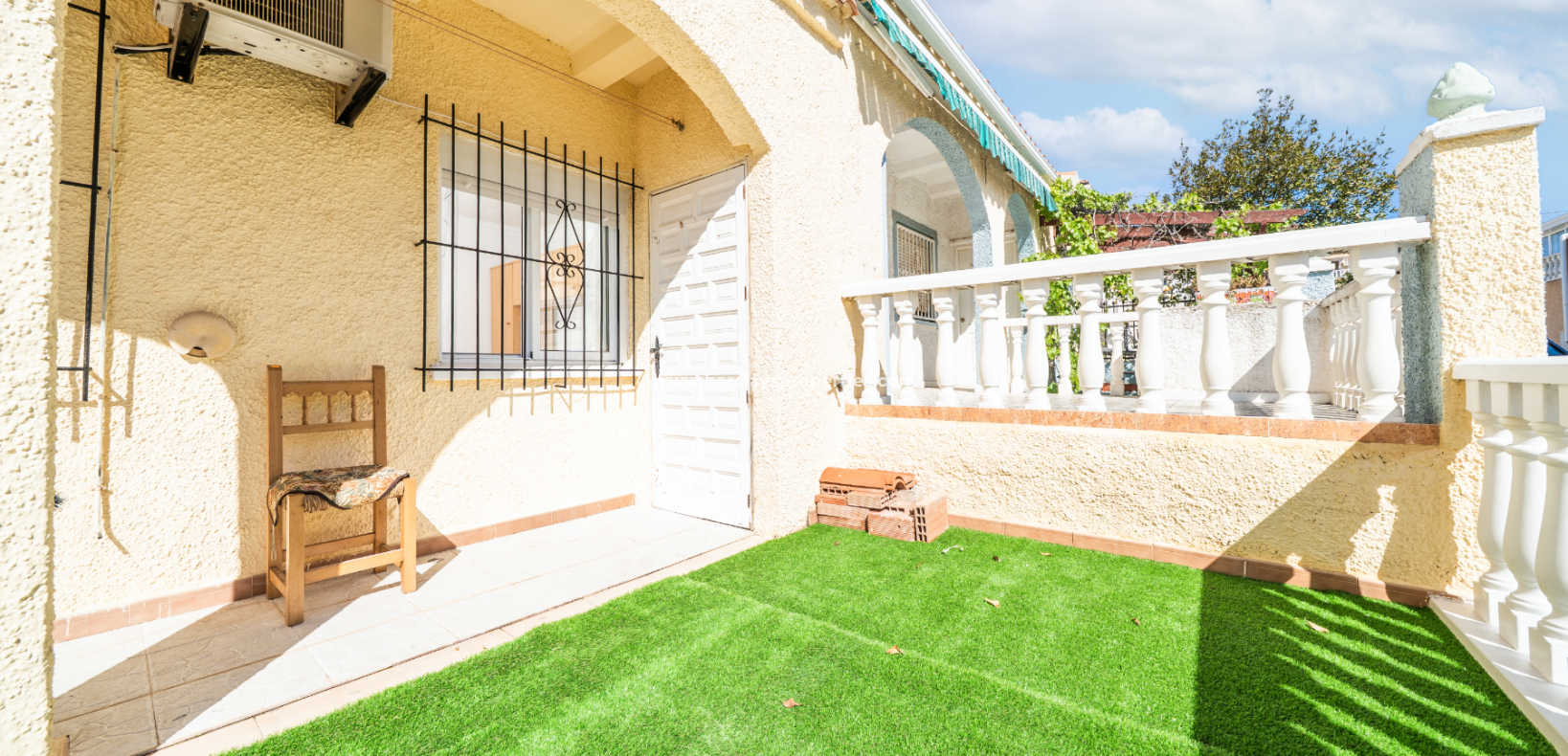 Resale - Reihenhaus - Urb. La Marina