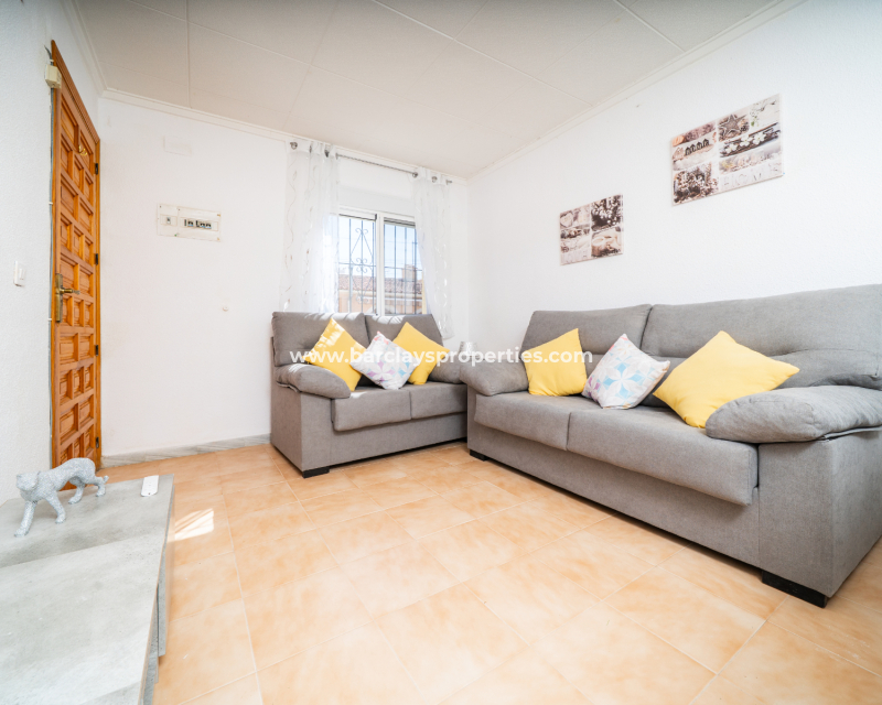 Resale - Reihenhaus - Urb. La Marina