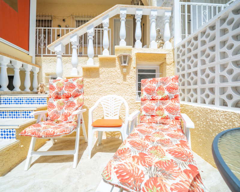 Resale - Reihenhaus - Urb. La Marina