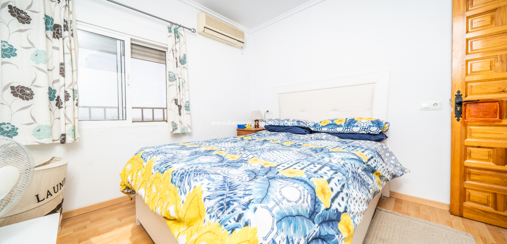 Resale - Reihenhaus - Urb. La Marina