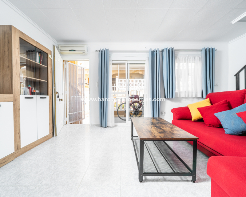 Resale - Reihenhaus - Urb. La Marina