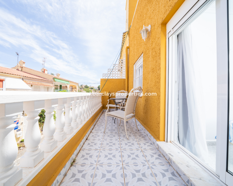 Resale - Reihenhaus - Urb. La Marina