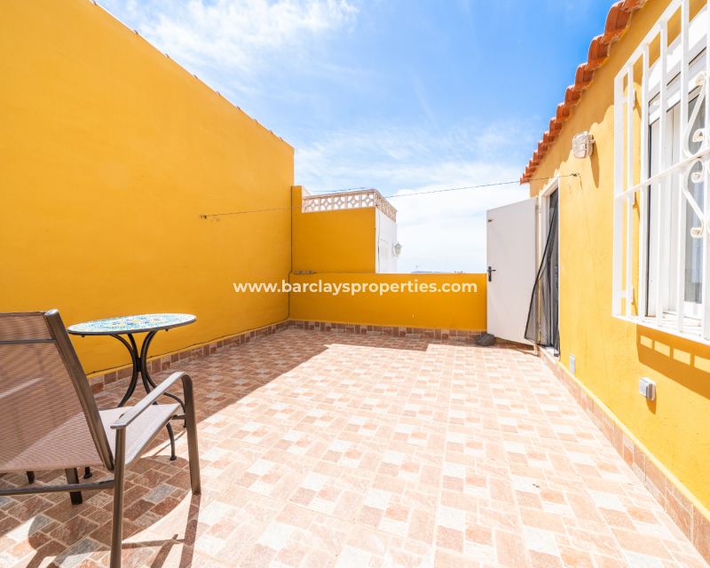 Resale - Reihenhaus - Urb. La Marina