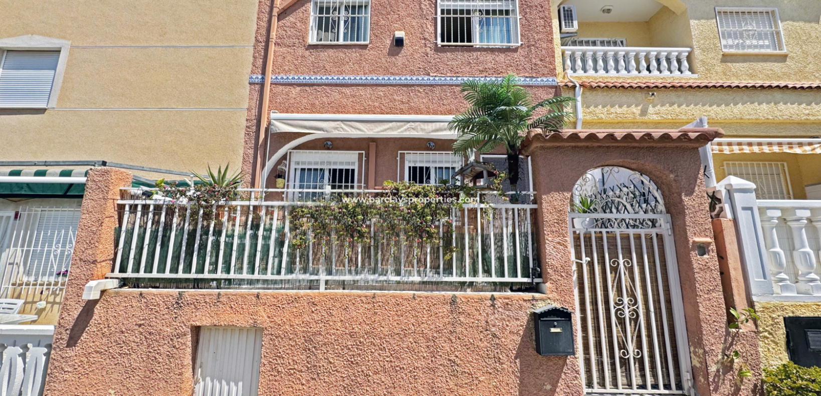Resale - Reihenhaus - Urb. La Marina
