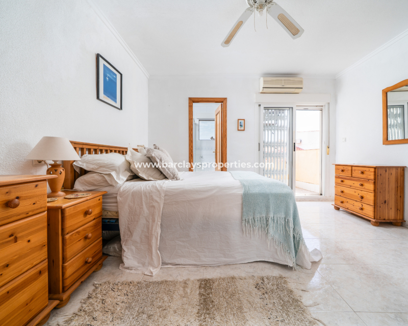 Resale - Reihenhaus - Urb. La Marina