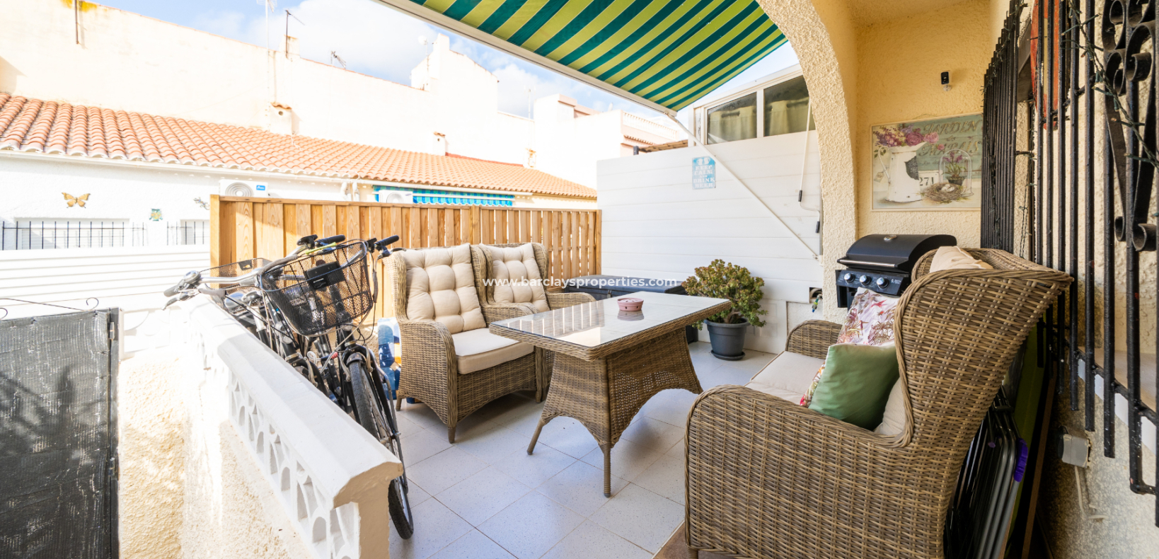 Resale - Reihenhaus - Urb. La Marina