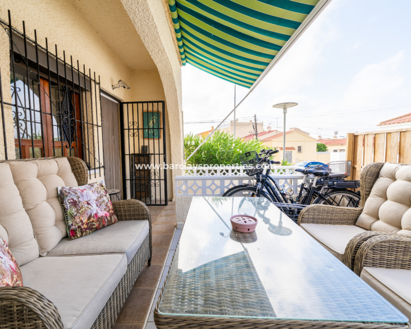 Resale - Reihenhaus - Urb. La Marina