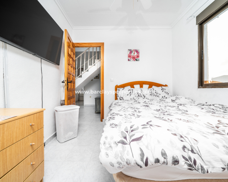 Resale - Reihenhaus - Urb. La Marina