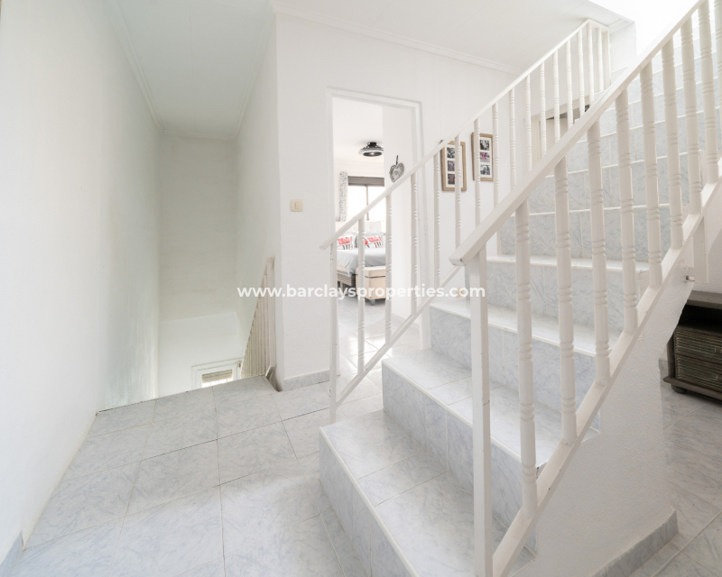 Resale - Reihenhaus - Urb. La Marina