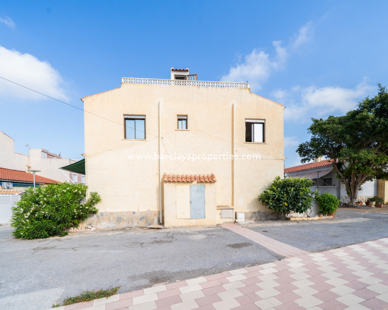 Resale - Reihenhaus - Urb. La Marina