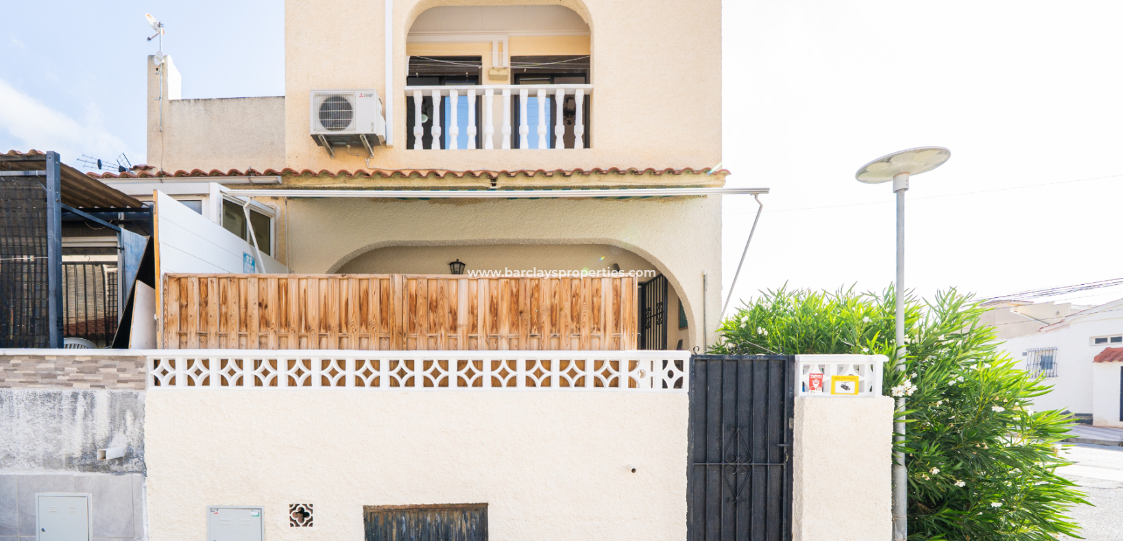 Resale - Reihenhaus - Urb. La Marina