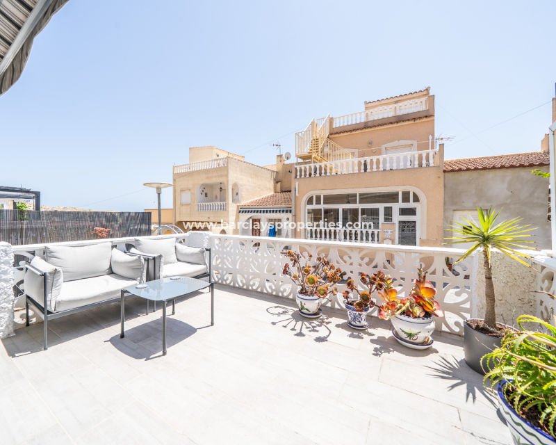 Resale - Reihenhaus - Urb. La Marina