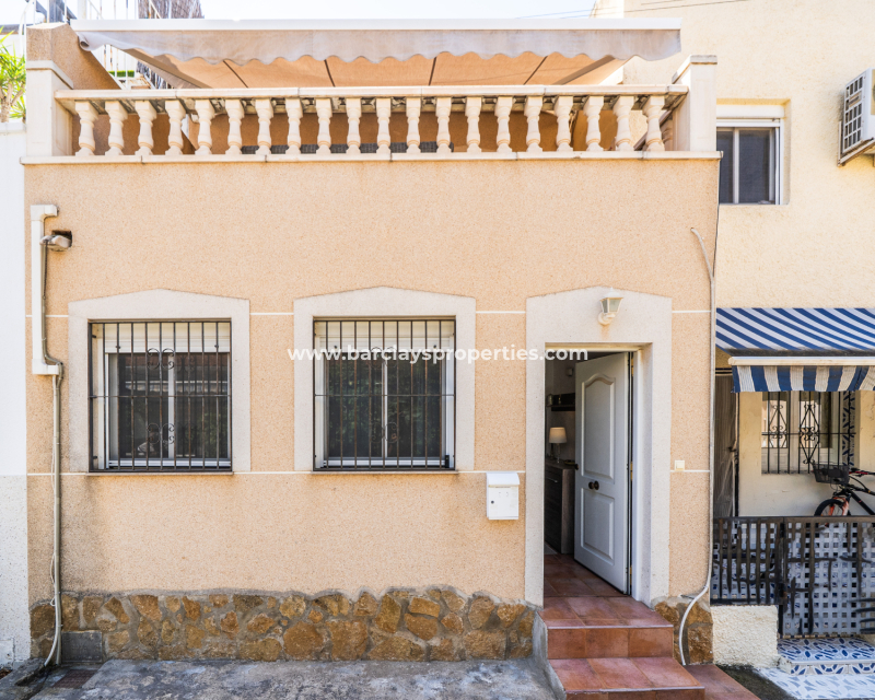 Resale - Reihenhaus - Urb. La Marina