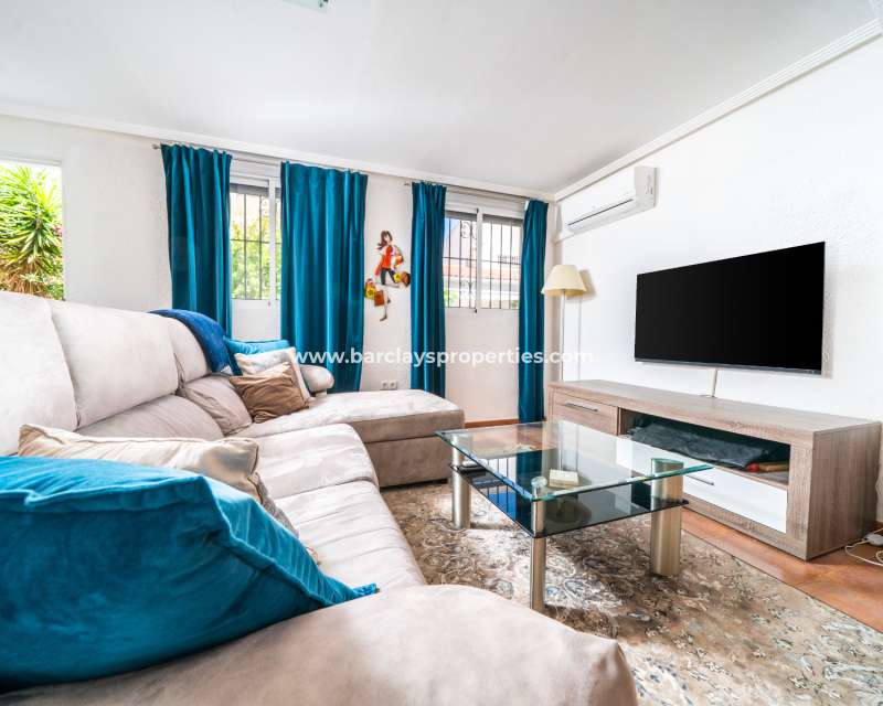 Resale - Reihenhaus - Urb. La Marina