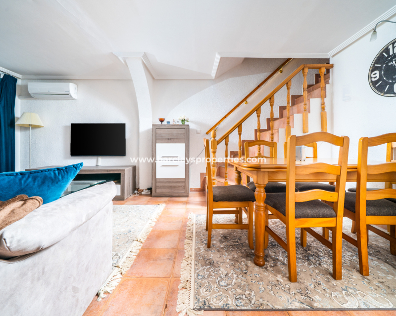 Resale - Reihenhaus - Urb. La Marina