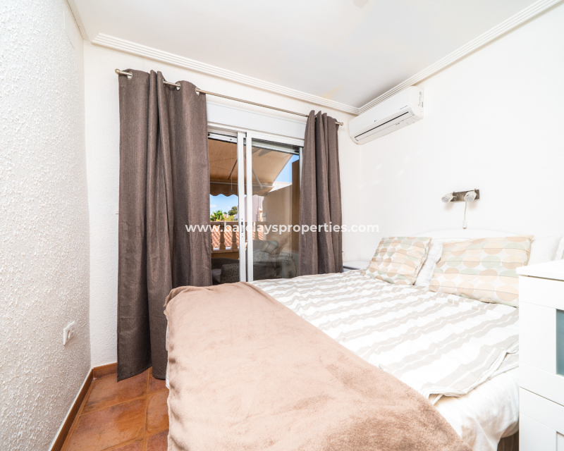 Resale - Reihenhaus - Urb. La Marina