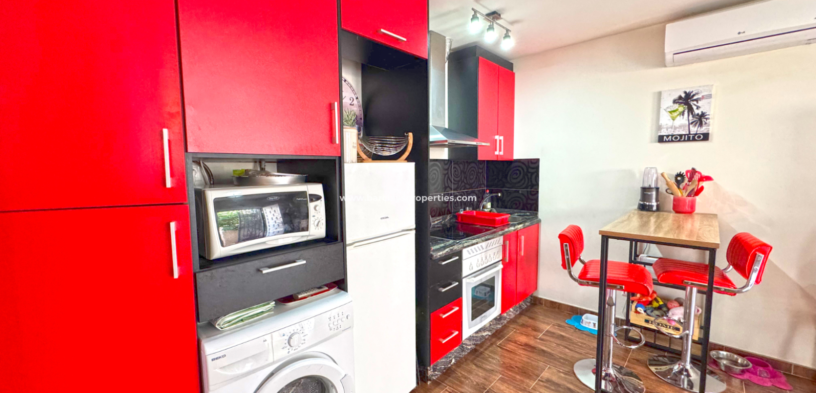 Resale - Reihenhaus - Urb. La Marina