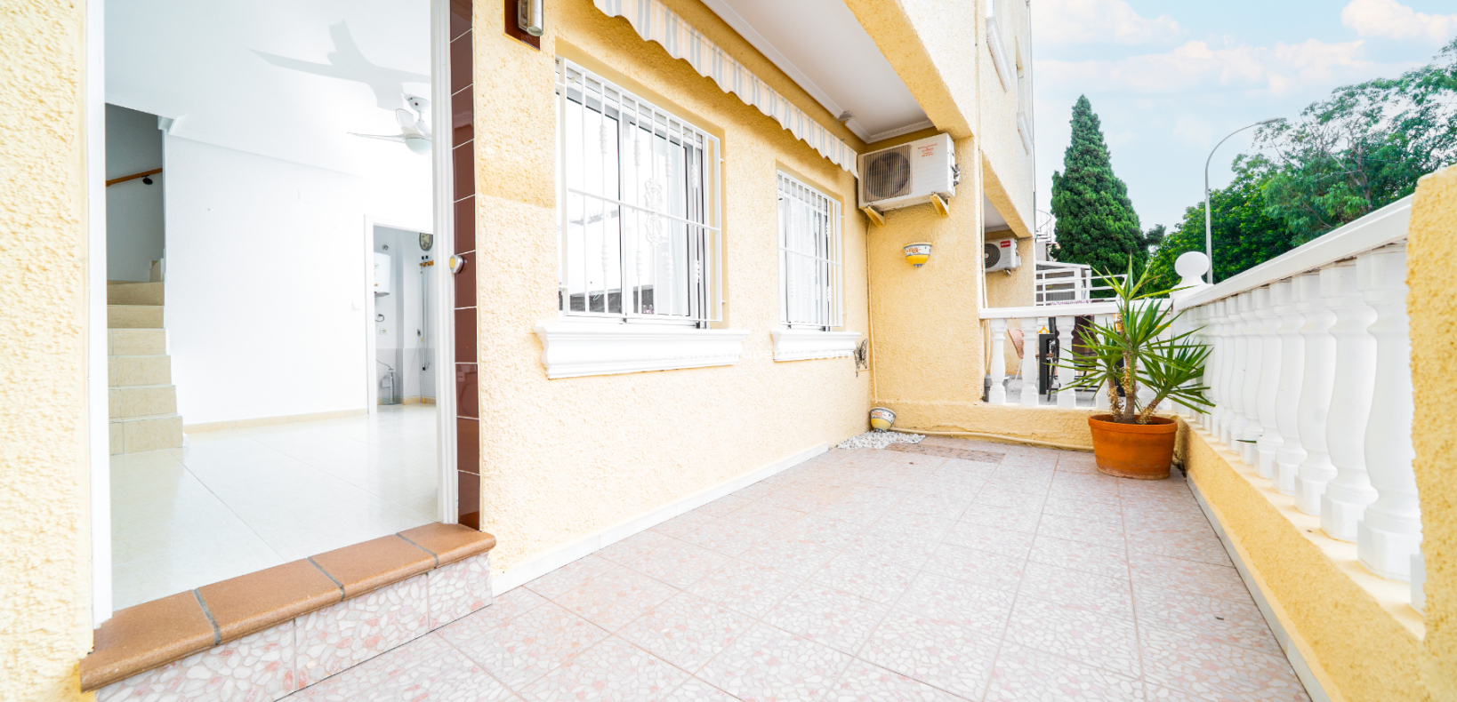 Resale - Reihenhaus - Urb. La Marina