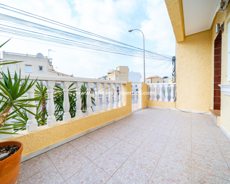 Resale - Reihenhaus - Urb. La Marina