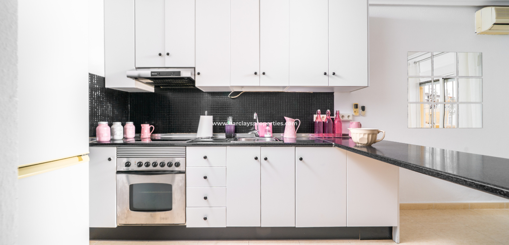 Resale - Reihenhaus - Urb. La Marina