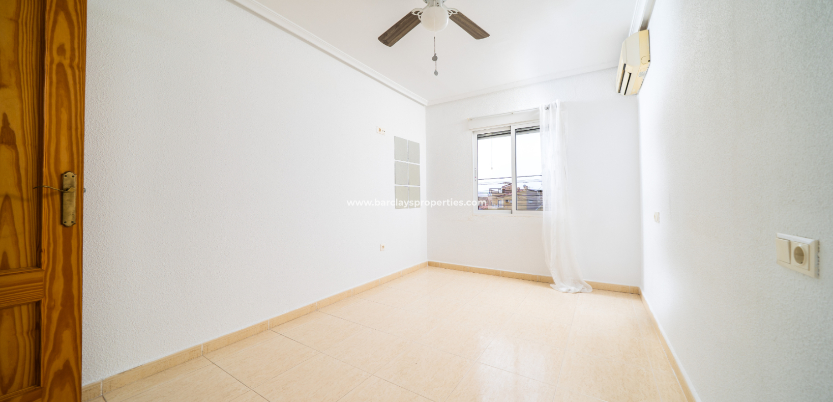 Resale - Reihenhaus - Urb. La Marina