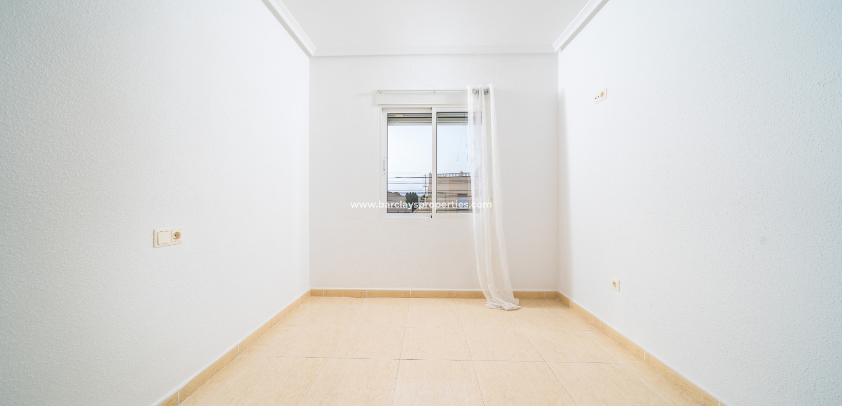 Resale - Reihenhaus - Urb. La Marina