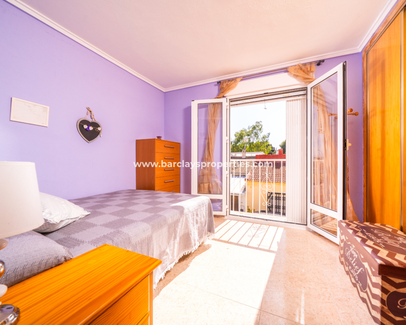 Resale - Reihenhaus - Urb. La Marina