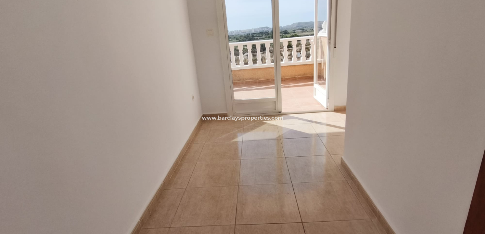 Resale - Reihenhaus - Urb. La Marina