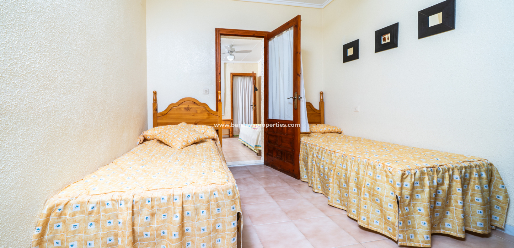 Resale - Reihenhaus - Urb. La Marina