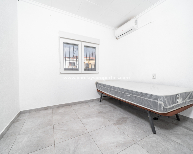 Resale - Reihenhaus - Urb. La Marina